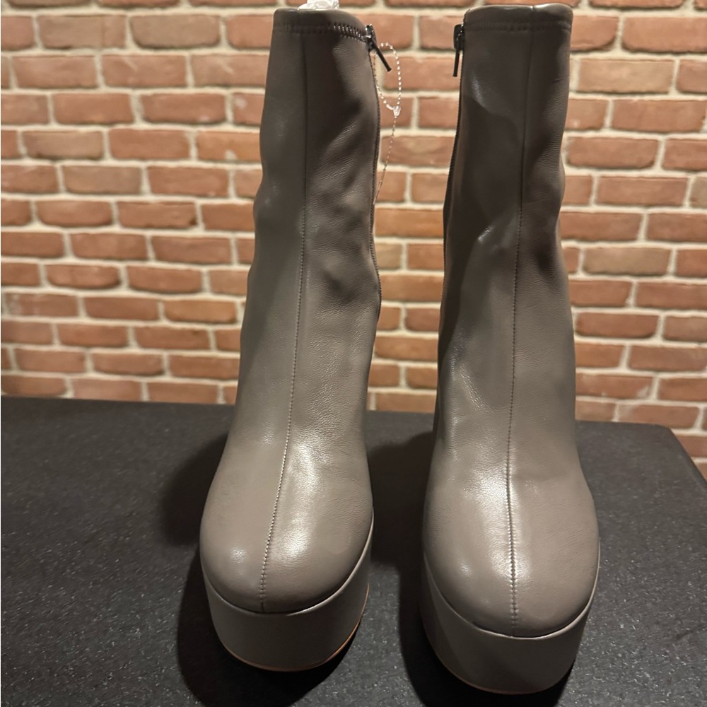Steve Madden Lilly Gray Platform Booties